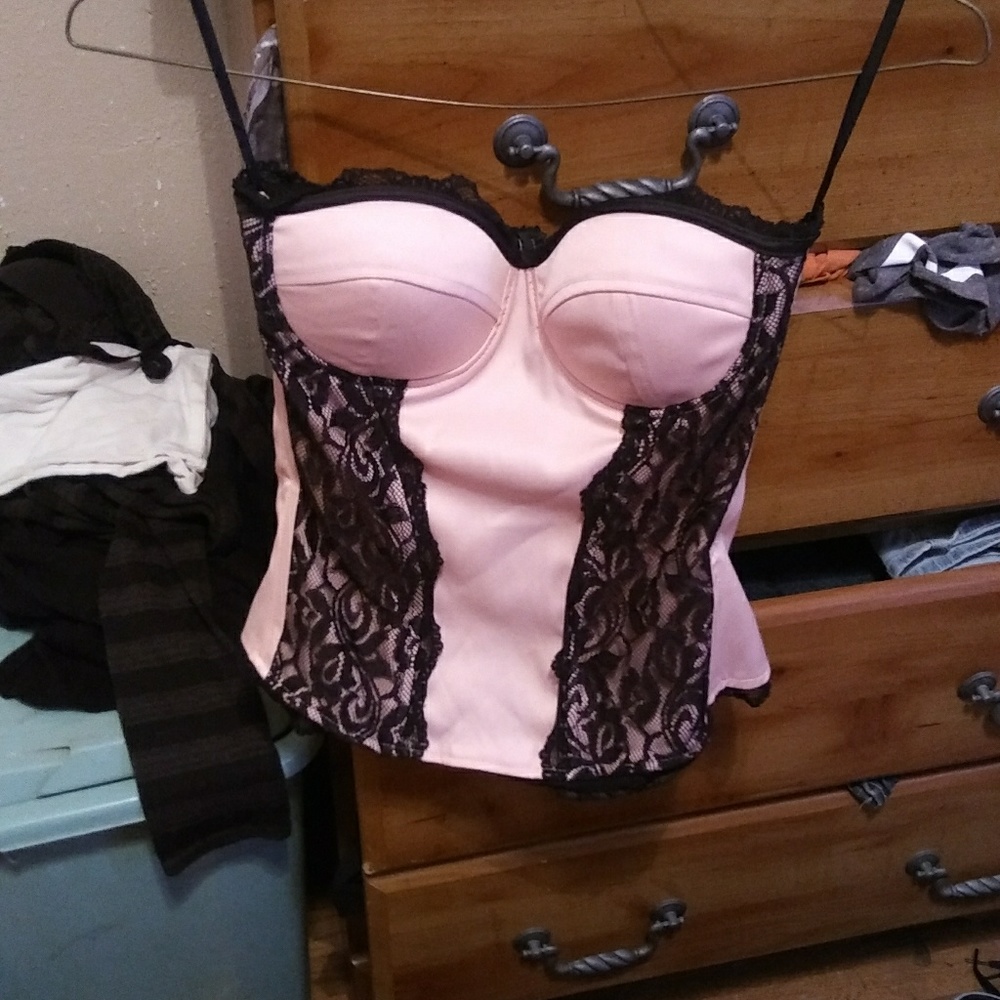 Bustier strapless top